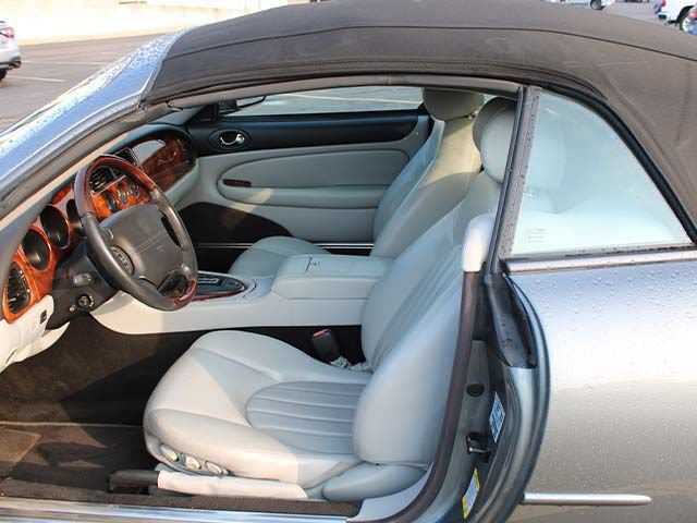 Used 2003 Jaguar XK8 Convertible RWD image 11