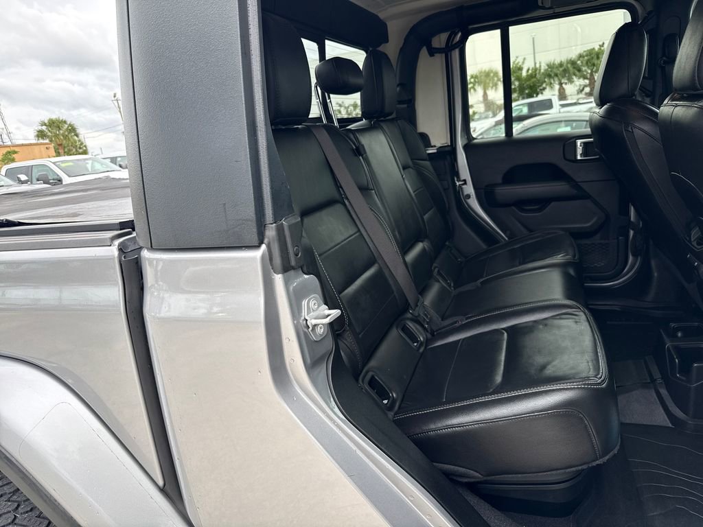 Used 2020 Jeep Gladiator Overland image 26