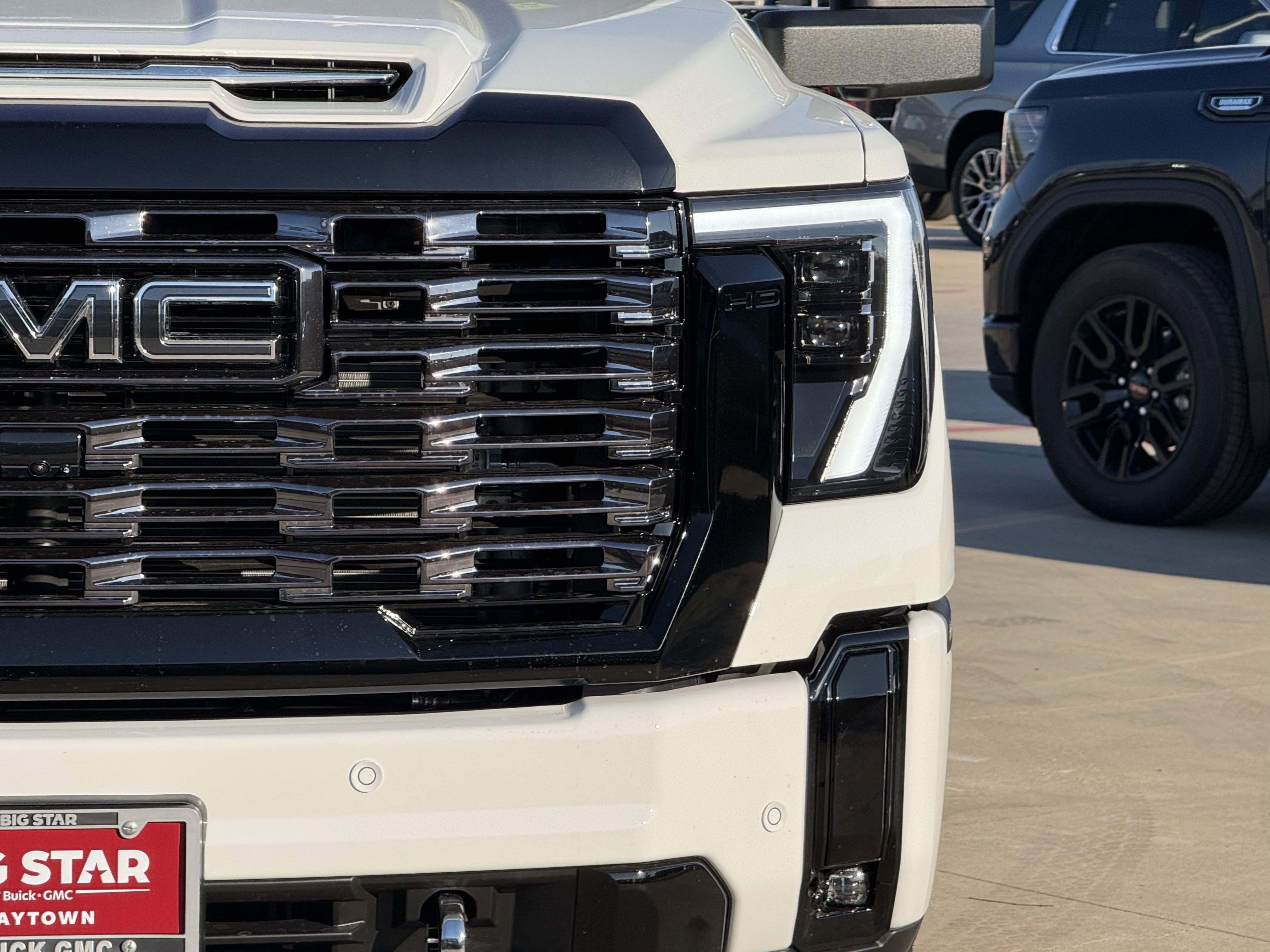 New 2026 GMC Sierra 2500 Denali Ultimate image 9