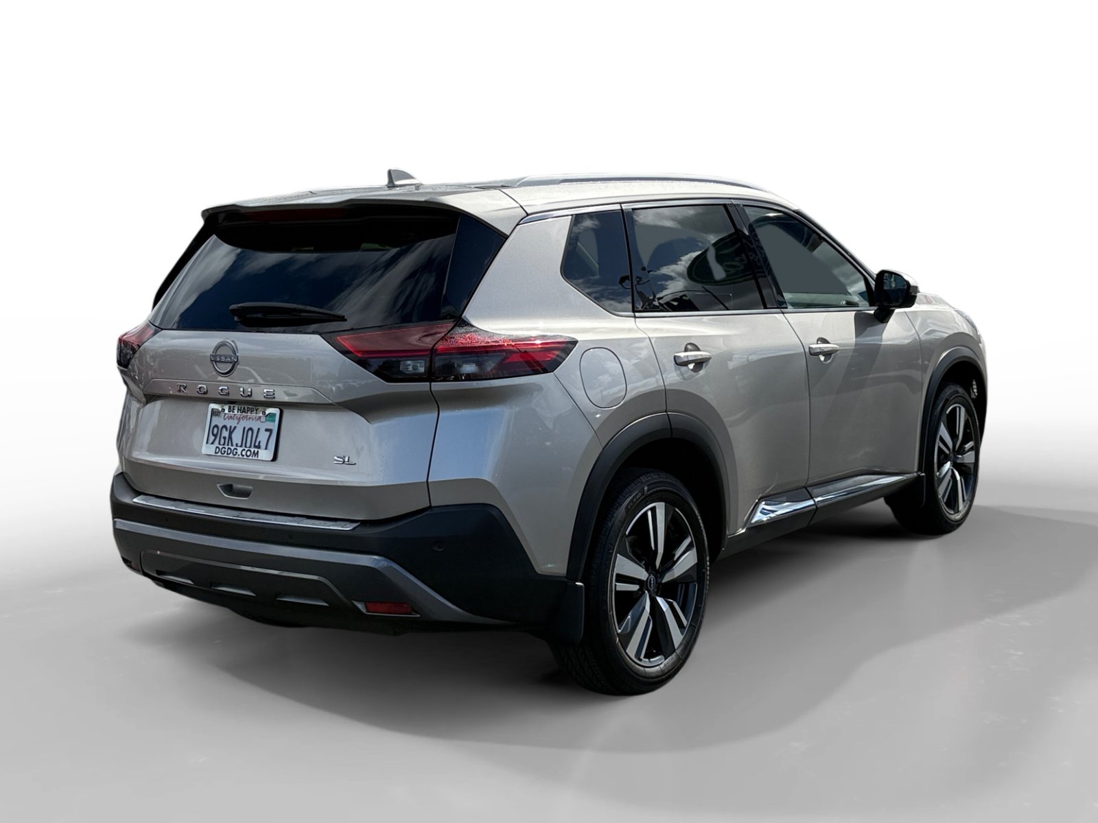 Used 2023 Nissan Rogue SL FWD image 5