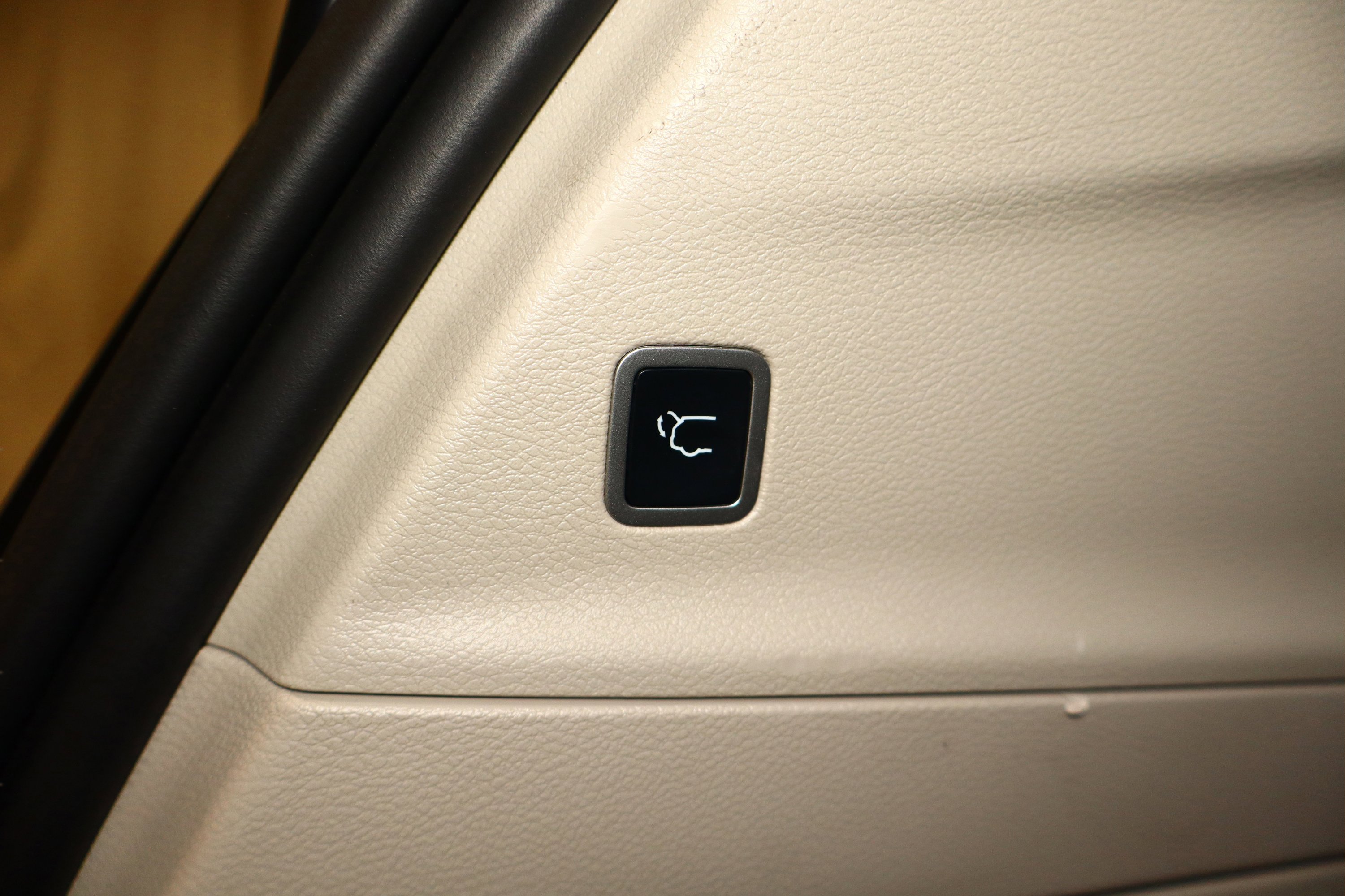 Used 2024 Chrysler Pacifica Touring-L image 47