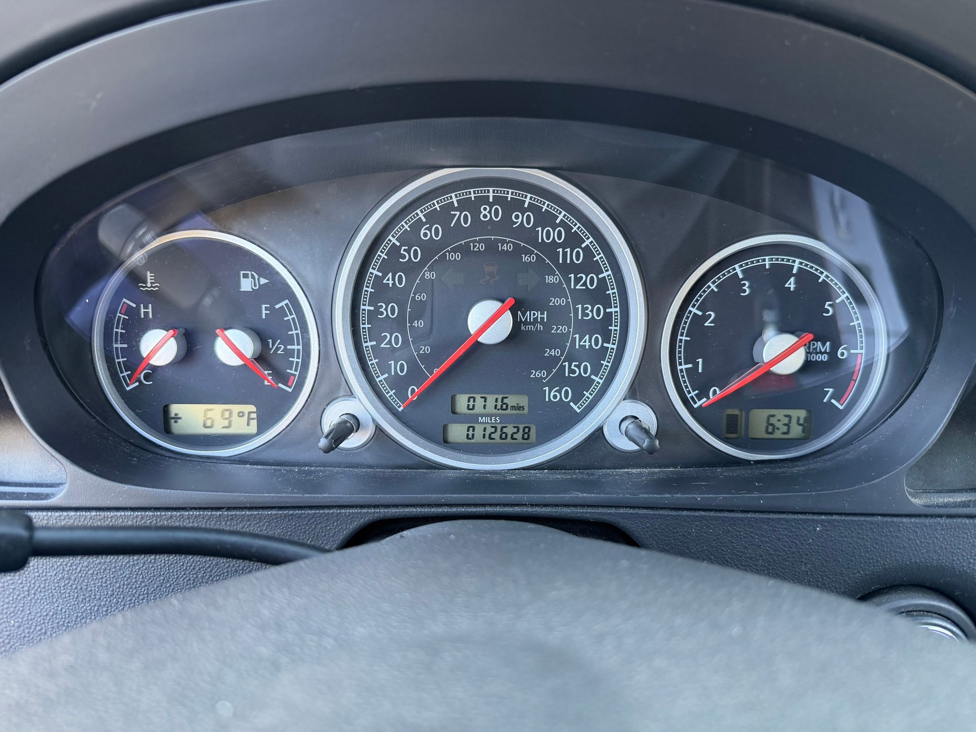 Used 2005 Chrysler Crossfire Limited RWD image 45