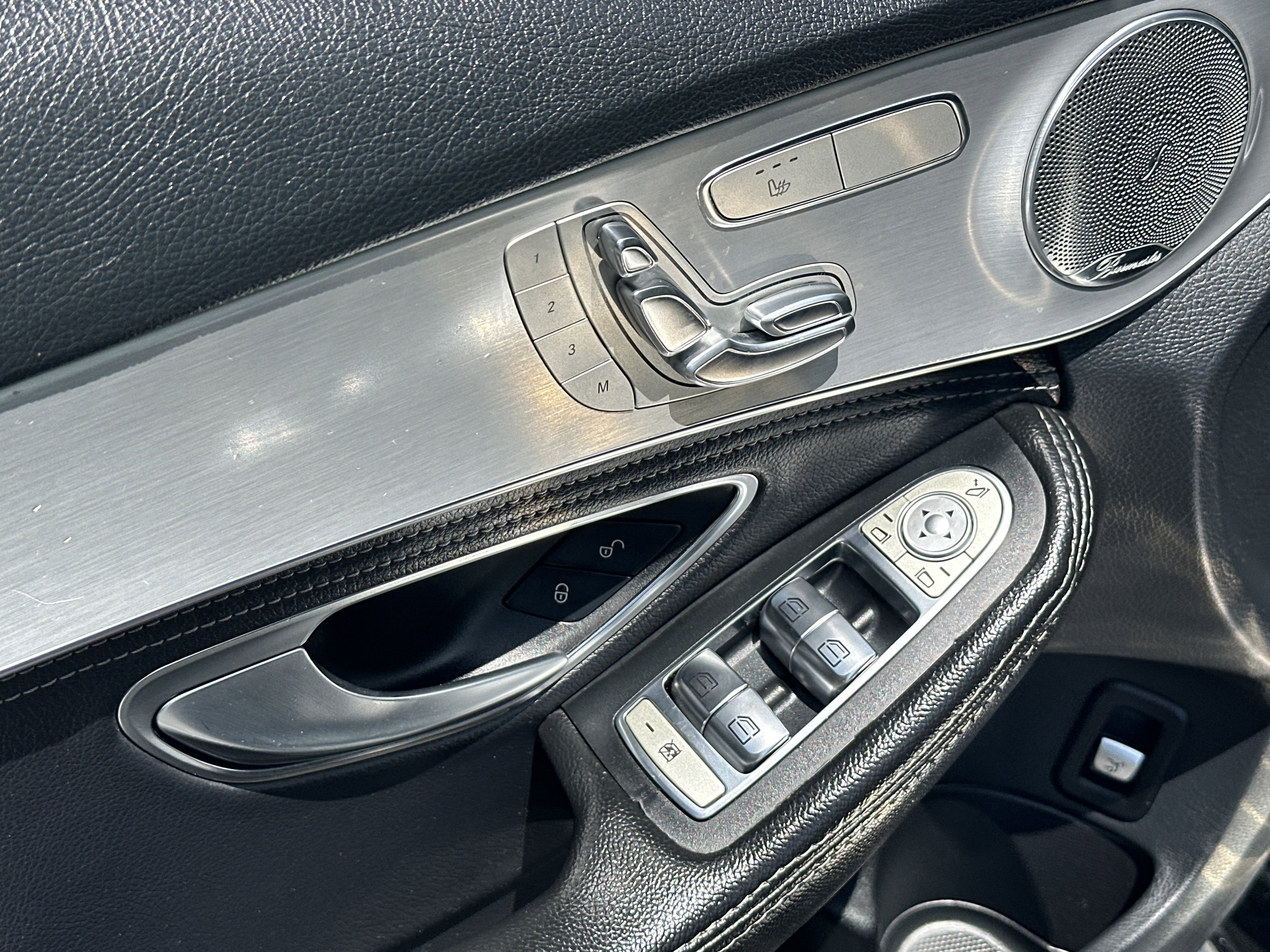 Used 2015 Mercedes-Benz C 300 4MATIC Sedan image 11