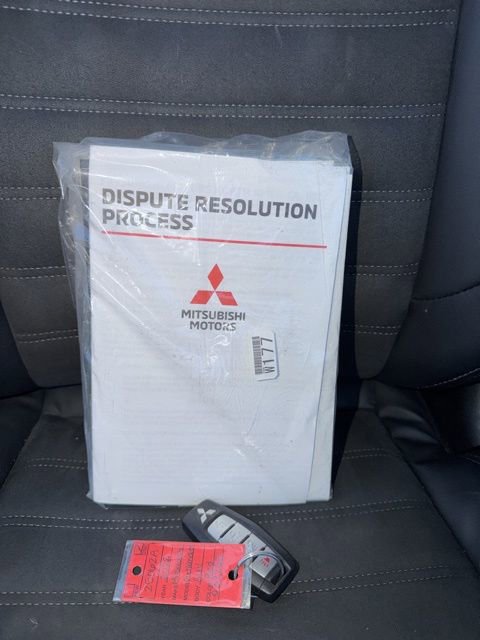 Used 2022 Mitsubishi Outlander SE image 24