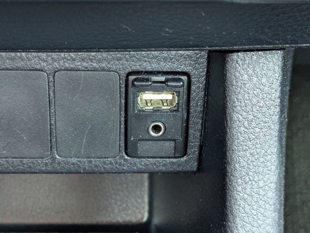 Used 2015 Toyota Corolla S image 23