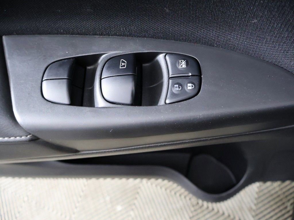 Used 2019 Nissan Sentra SV w/ All Weather Package image 31