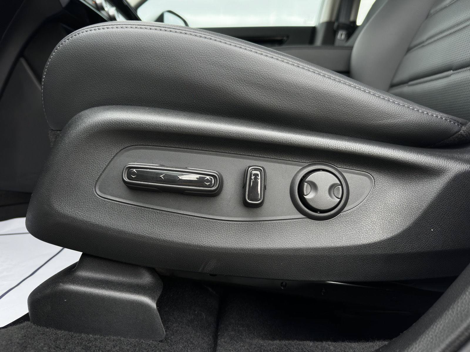 Certified 2026 Honda CR-V EX-L image 9