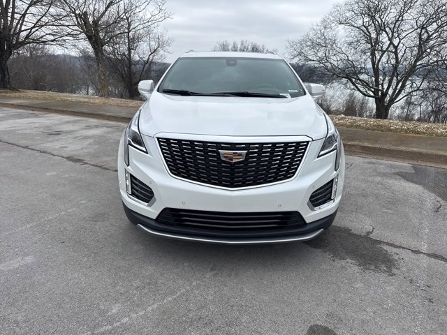 Used 2023 Cadillac XT5 Premium Luxury w/ Technology Package image 2