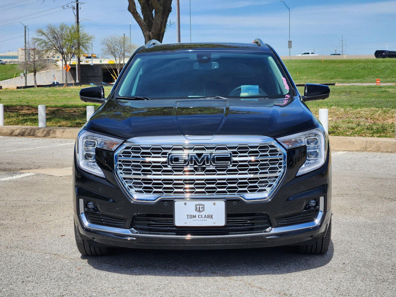 Used 2024 GMC Terrain Denali w/ Denali Premium Package image 32