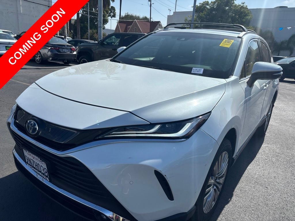Used 2024 Toyota Venza XLE AWD/4WD image 8