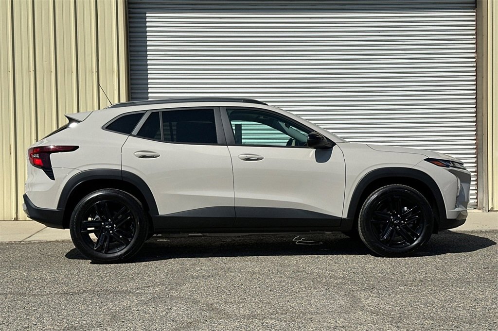 New 2026 Chevrolet Trax ACTIV w/ Sunroof Package image 8