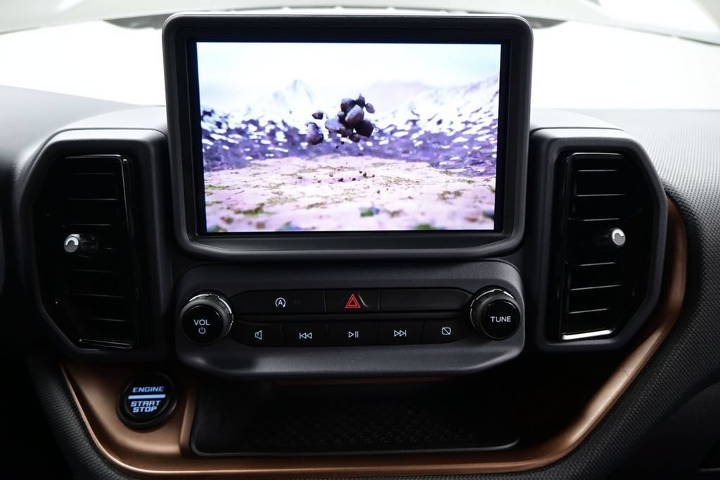 Used 2023 Ford Bronco Sport Outer Banks w/ Tech Package AWD/4WD image 18