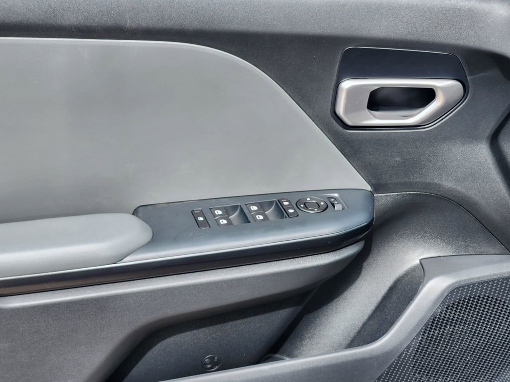 New 2026 Kia K4 LXS image 6