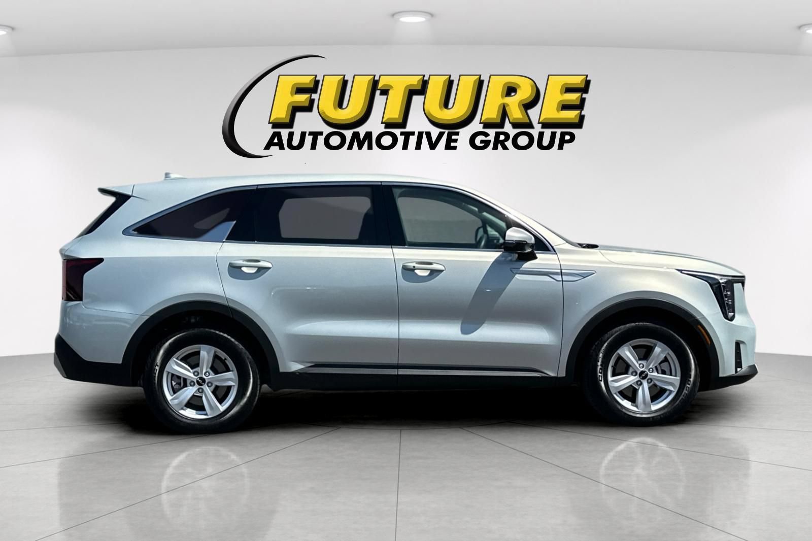 Certified 2026 Kia Sorento LX FWD image 3