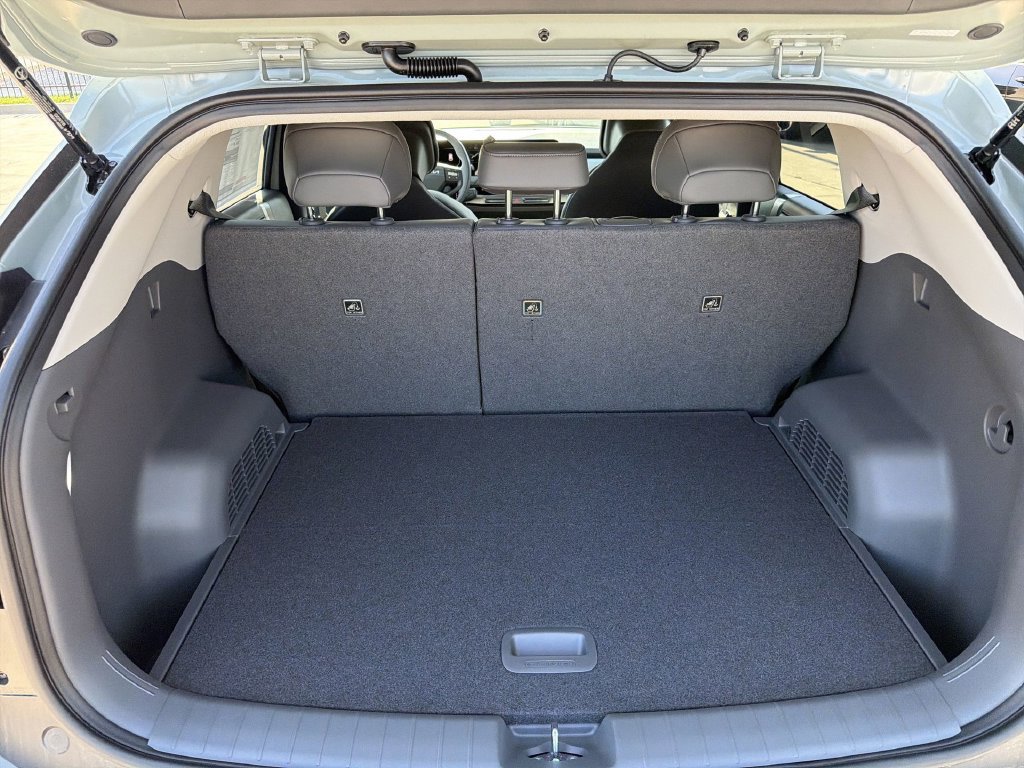 New 2027 Kia EV3 Wind FWD image 22