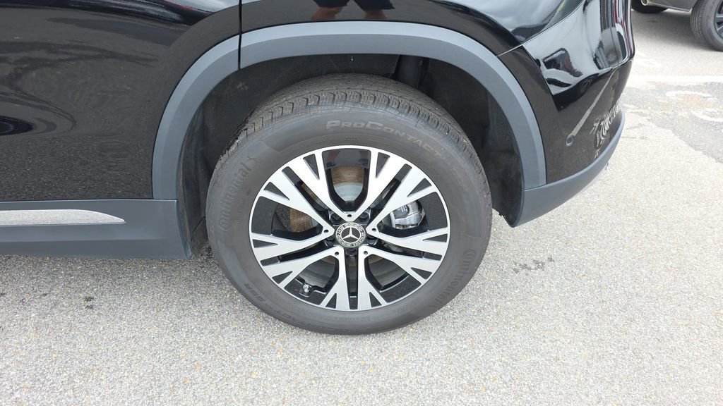Certified 2025 Mercedes-Benz GLA 250 4MATIC image 10