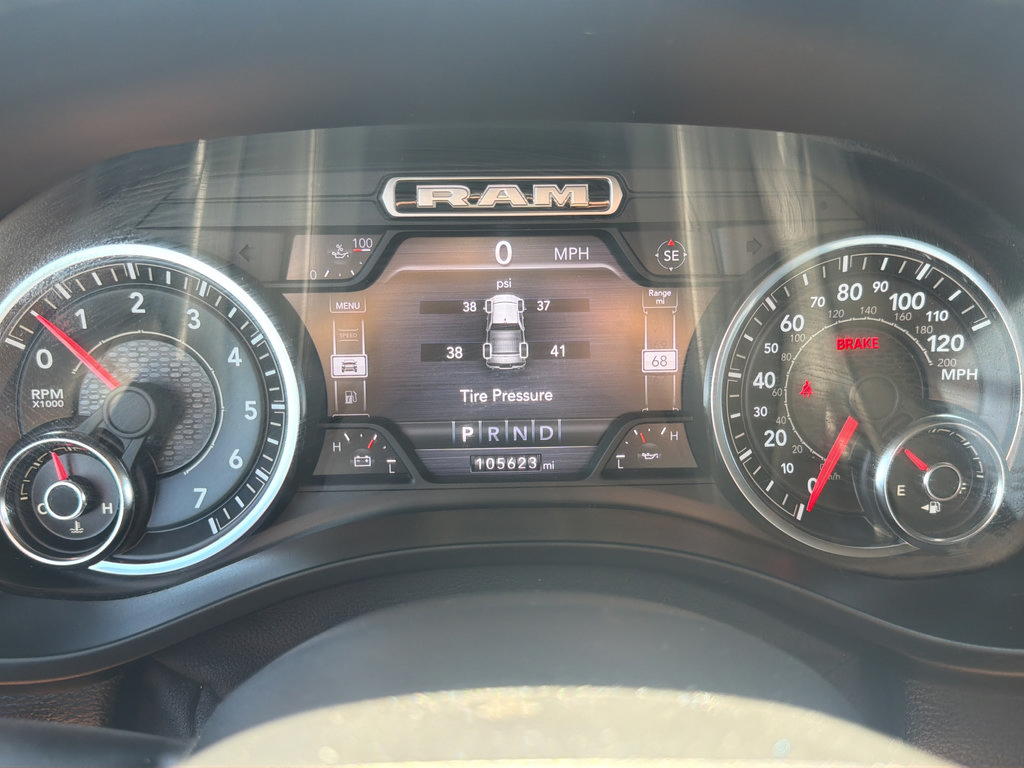 Used 2019 RAM 1500 Laramie w/ Sport Appearance Package AWD/4WD image 23