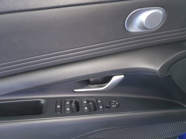 Used 2022 Hyundai Elantra SEL w/ Convenience + Premium Package FWD image 25