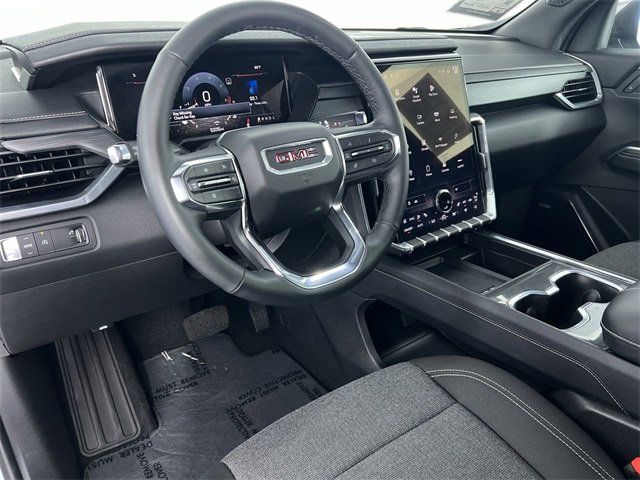 Used 2025 GMC Acadia Elevation image 10