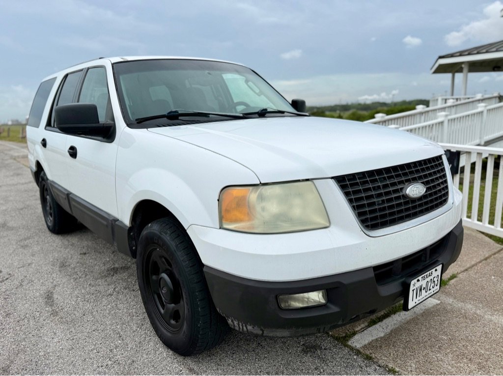 Used 2004 Ford Expedition XLT RWD image 3