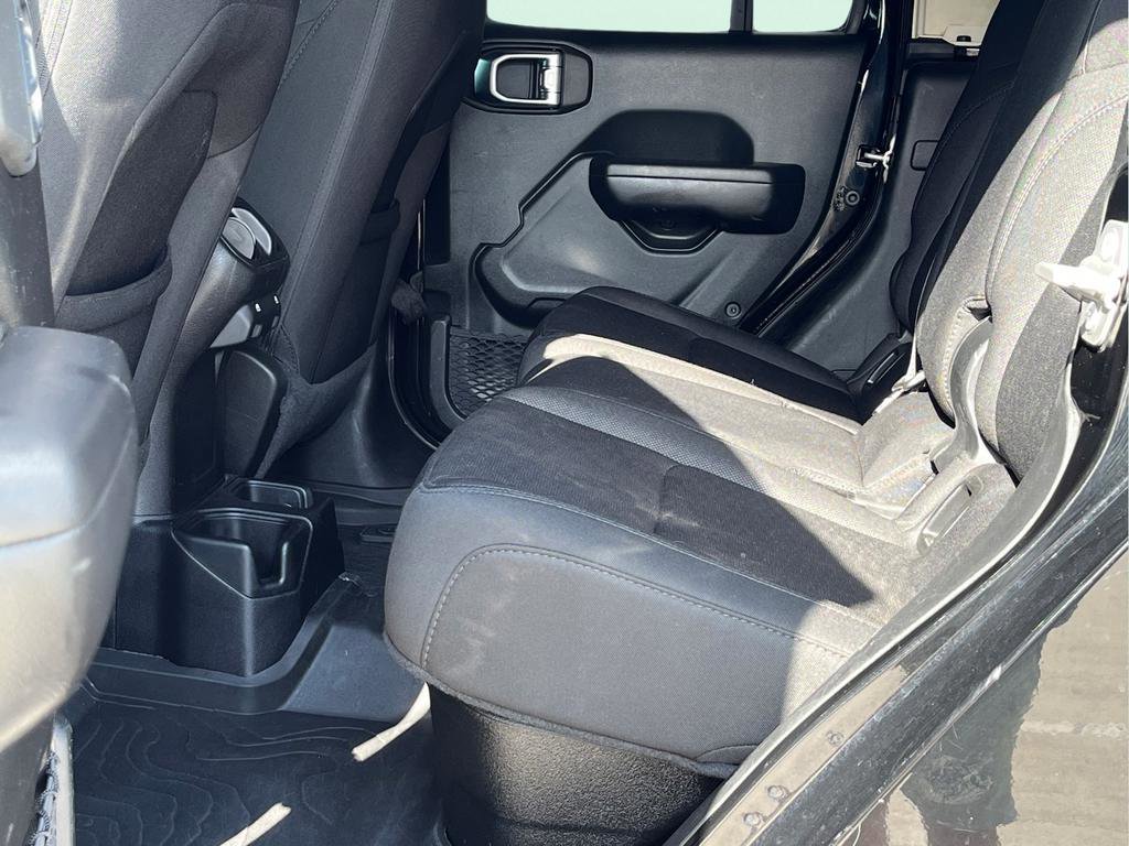 Used 2021 Jeep Gladiator Sport image 26