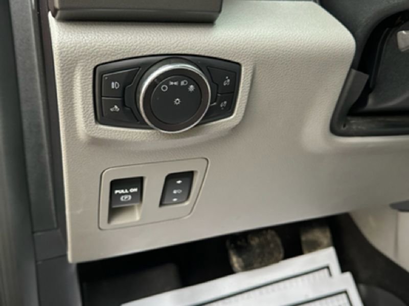 Used 2019 Ford F150 XLT w/ Equipment Group 302A Luxury image 15