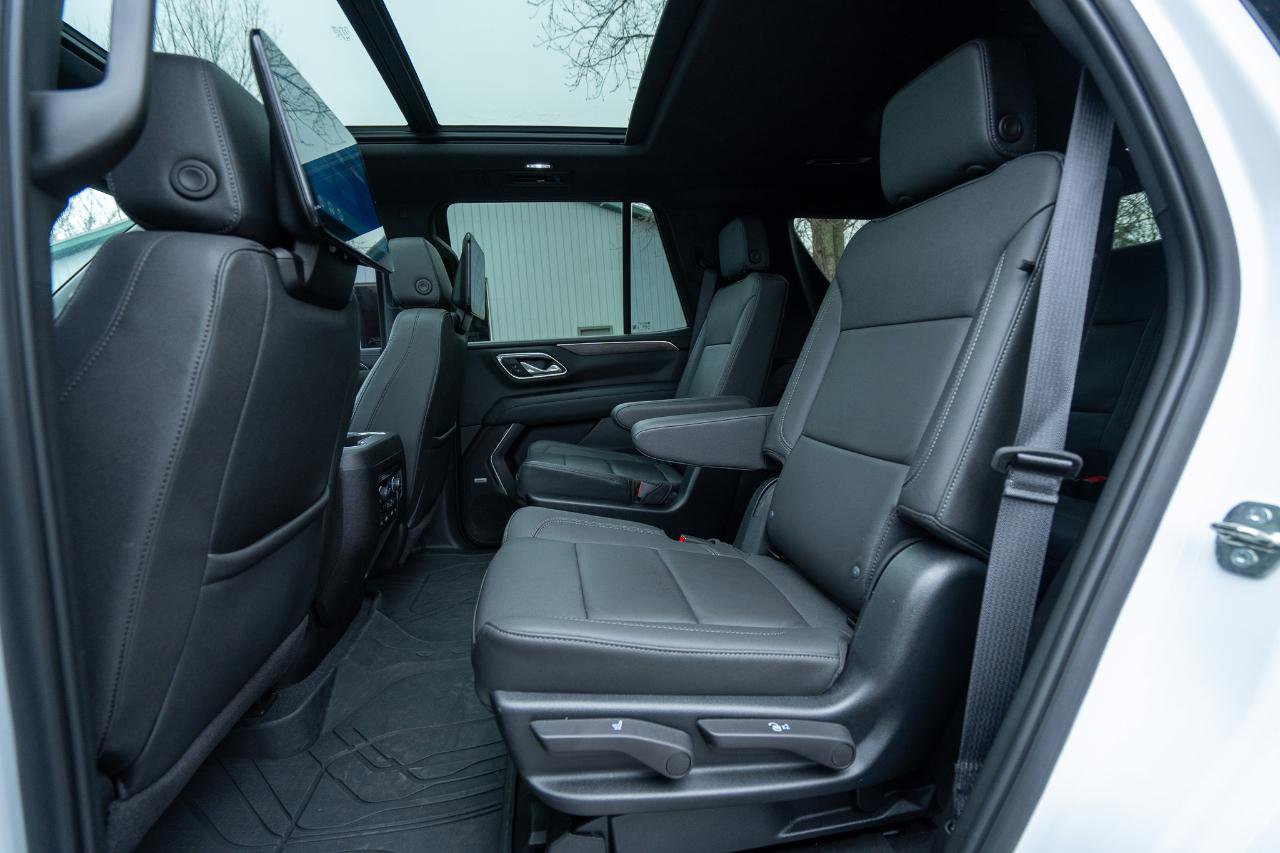 Used 2023 Chevrolet Tahoe LT w/ Luxury Package image 16