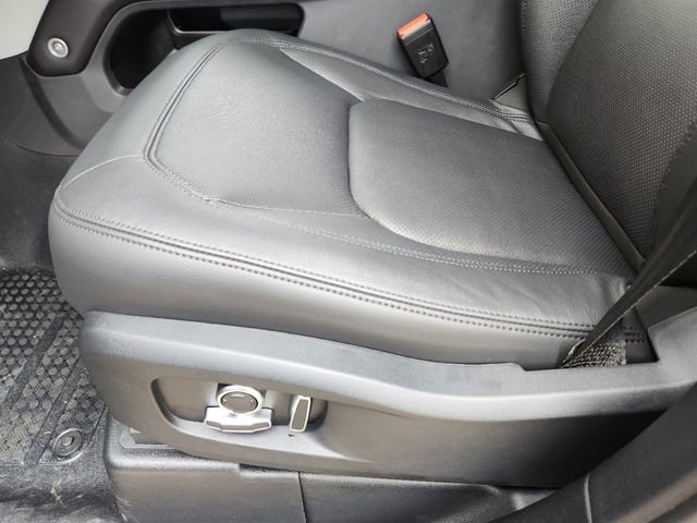 Used 2024 Land Rover Defender 130 S image 17