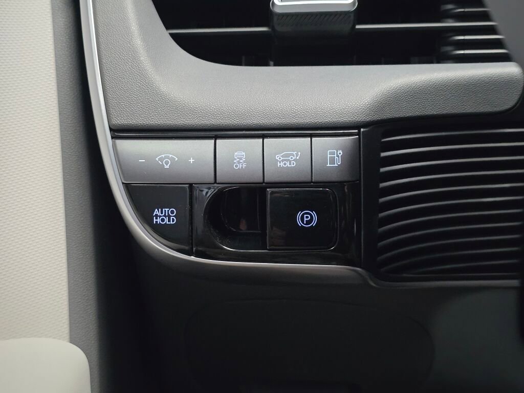 New 2026 Hyundai Ioniq 5 SEL image 23