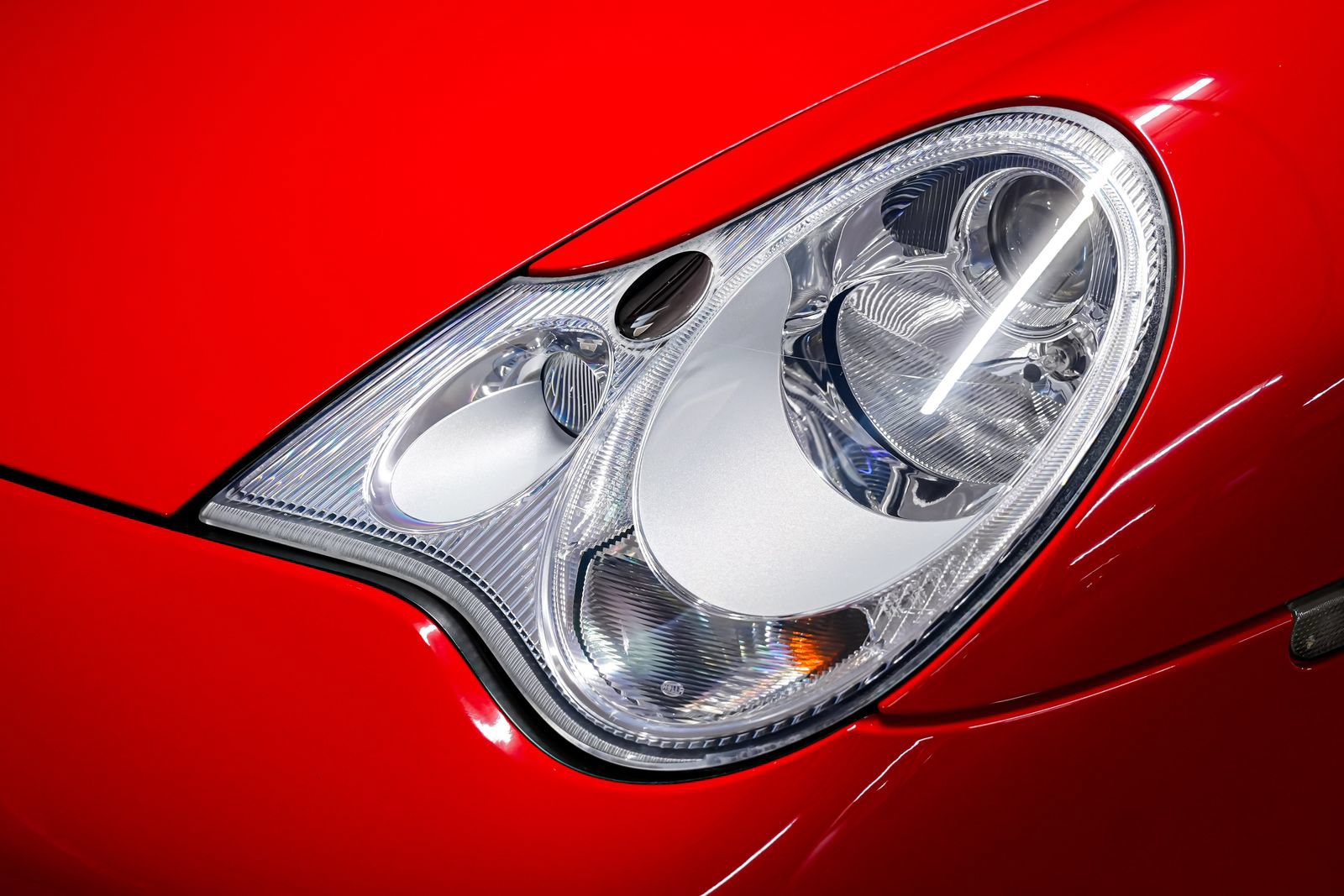 Used 2004 Porsche 911 GT3 RWD image 33