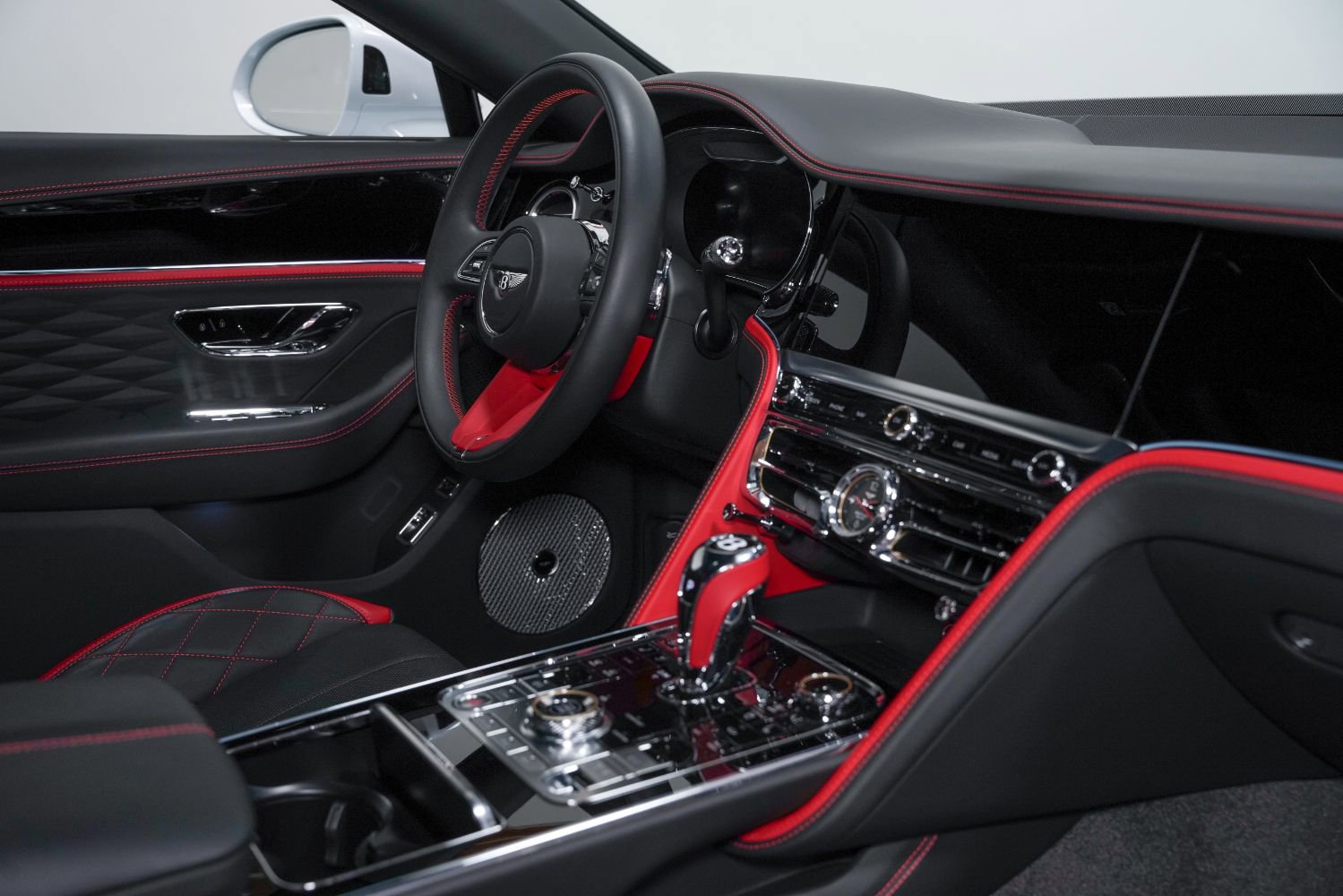 Used 2024 Bentley Flying Spur W12 image 31