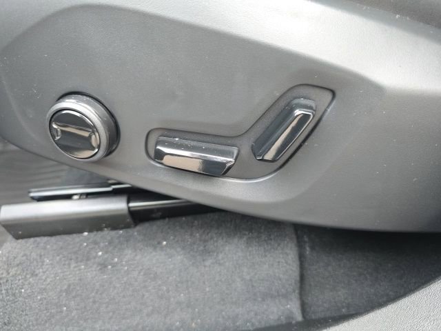 New 2026 Volvo XC90 B6 Plus w/ Protection Package Premier image 27