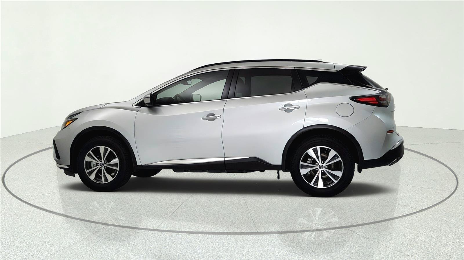 Used 2024 Nissan Murano SV FWD image 4