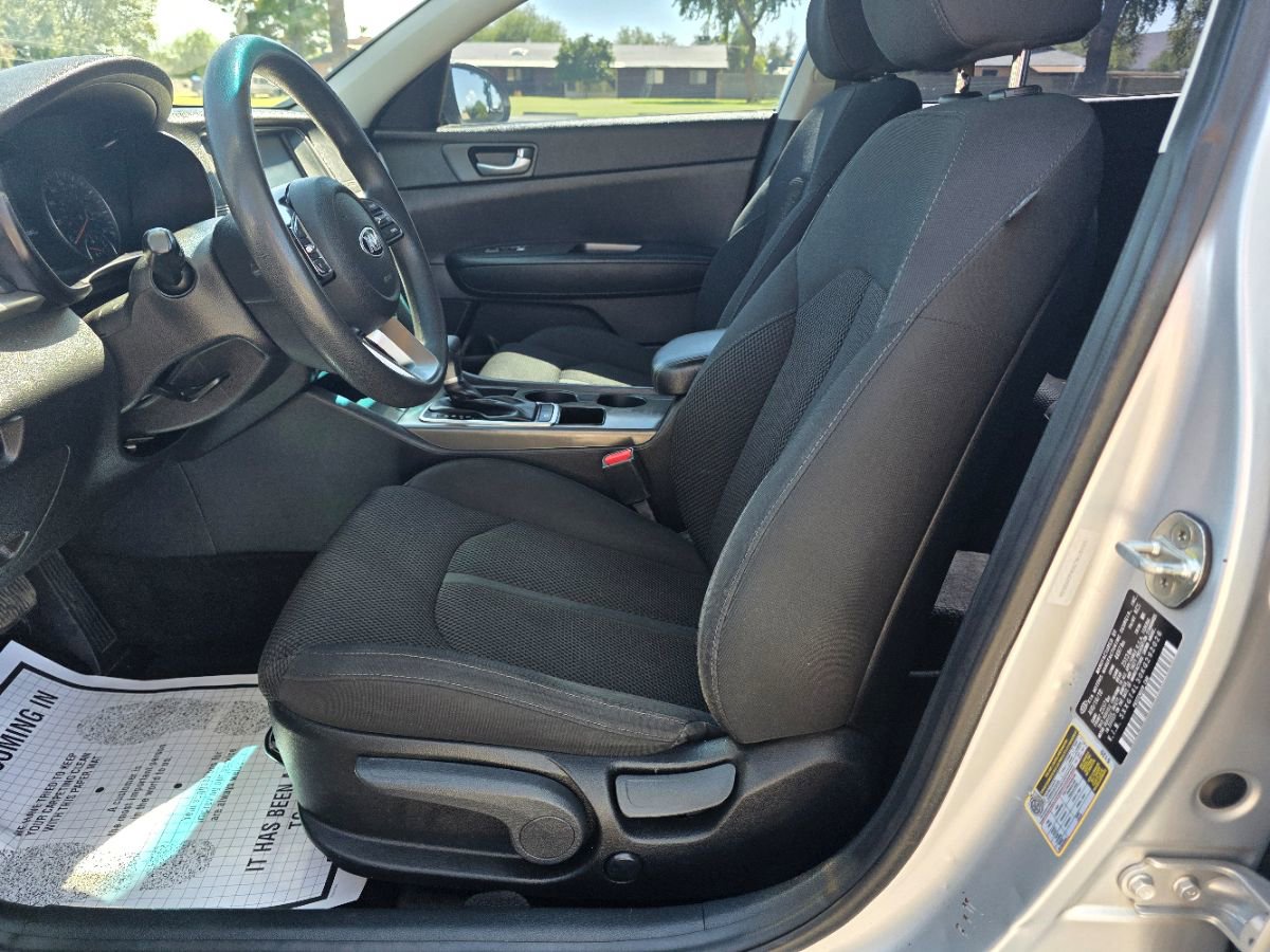 Used 2019 Kia Optima LX image 12
