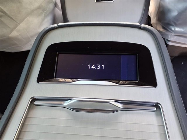 New 2025 Lincoln Navigator L Reserve w/ Jet Appearance Package image 11