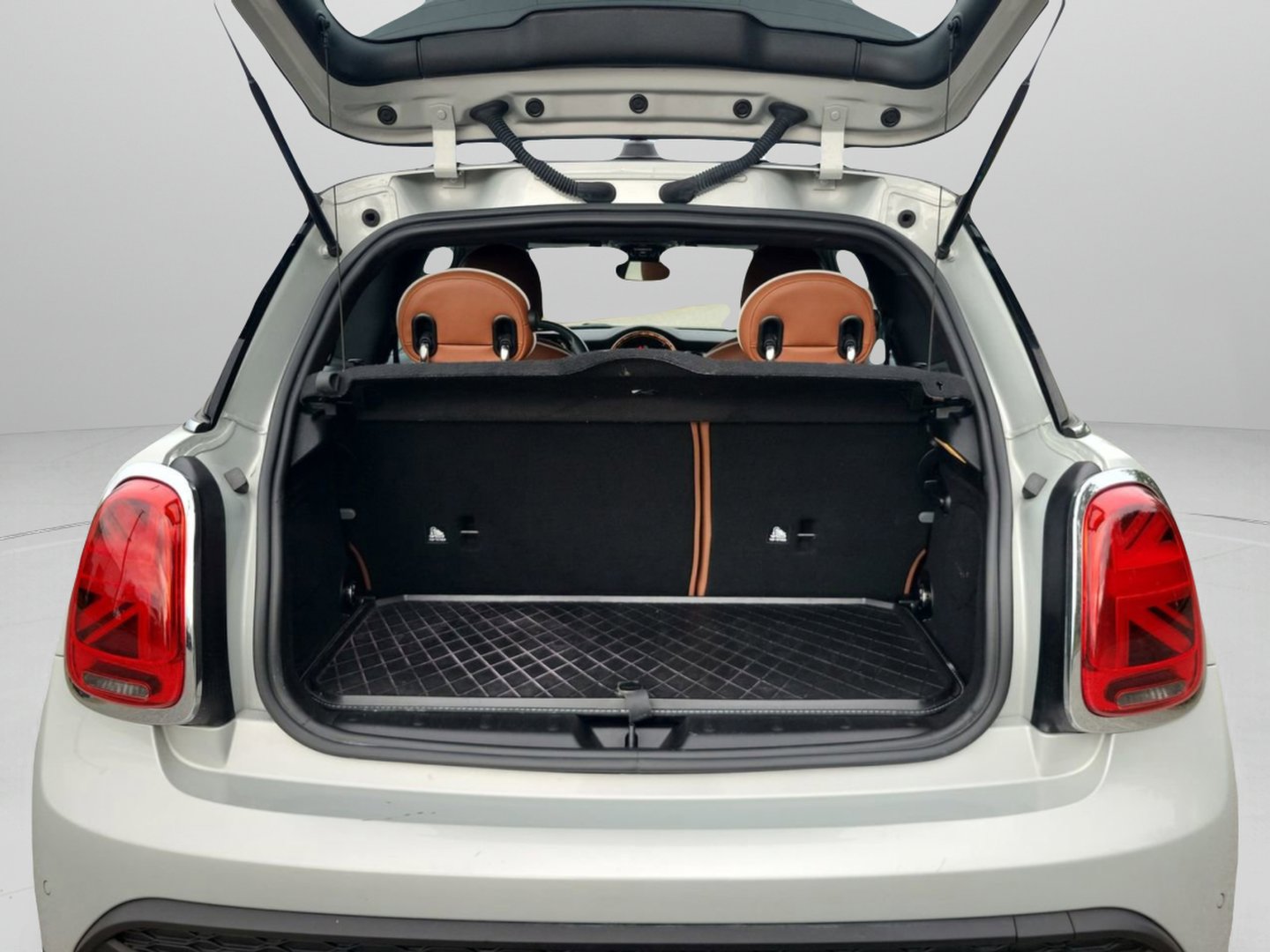 Used 2022 MINI Cooper S w/ Signature Upholstery Package image 7