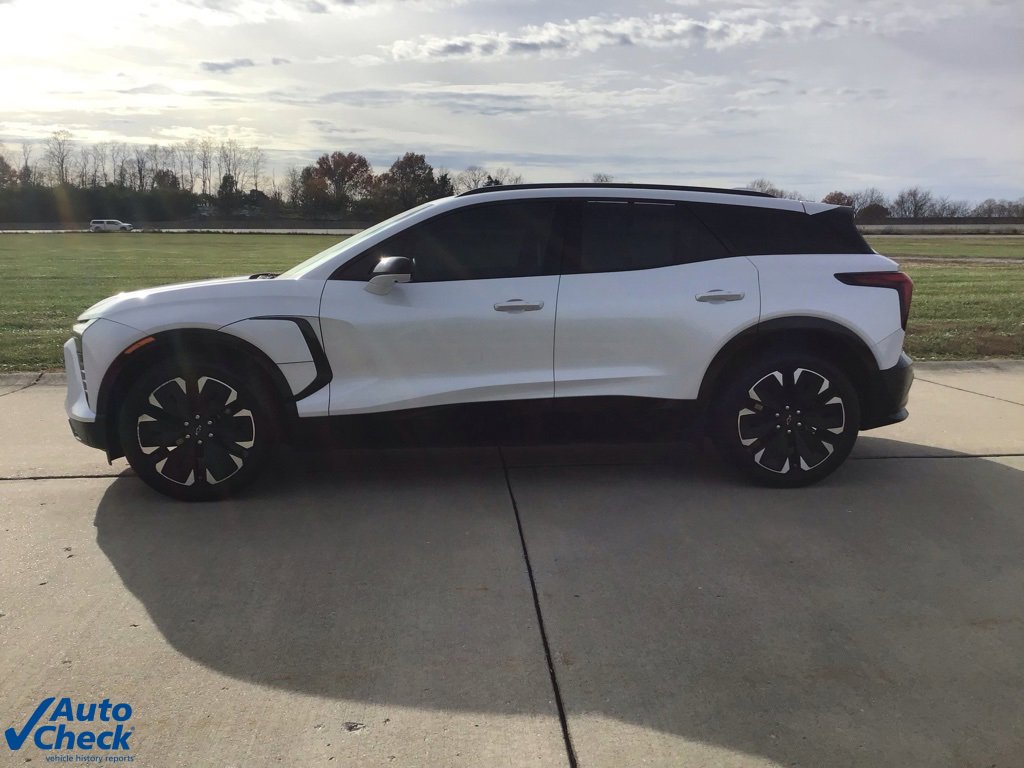 Used 2024 Chevrolet Blazer EV RS image 8