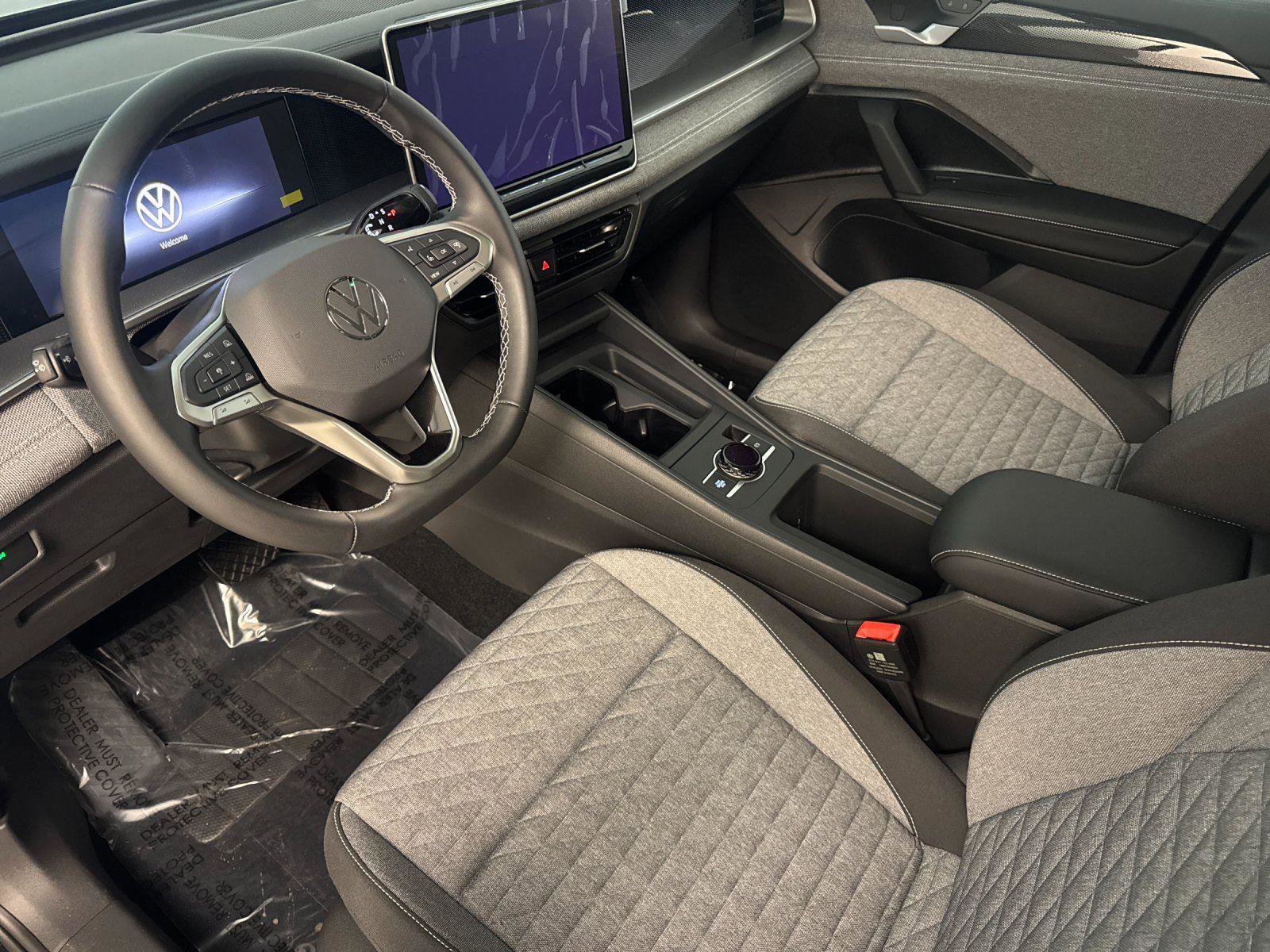 New 2026 Volkswagen Tiguan S FWD image 9