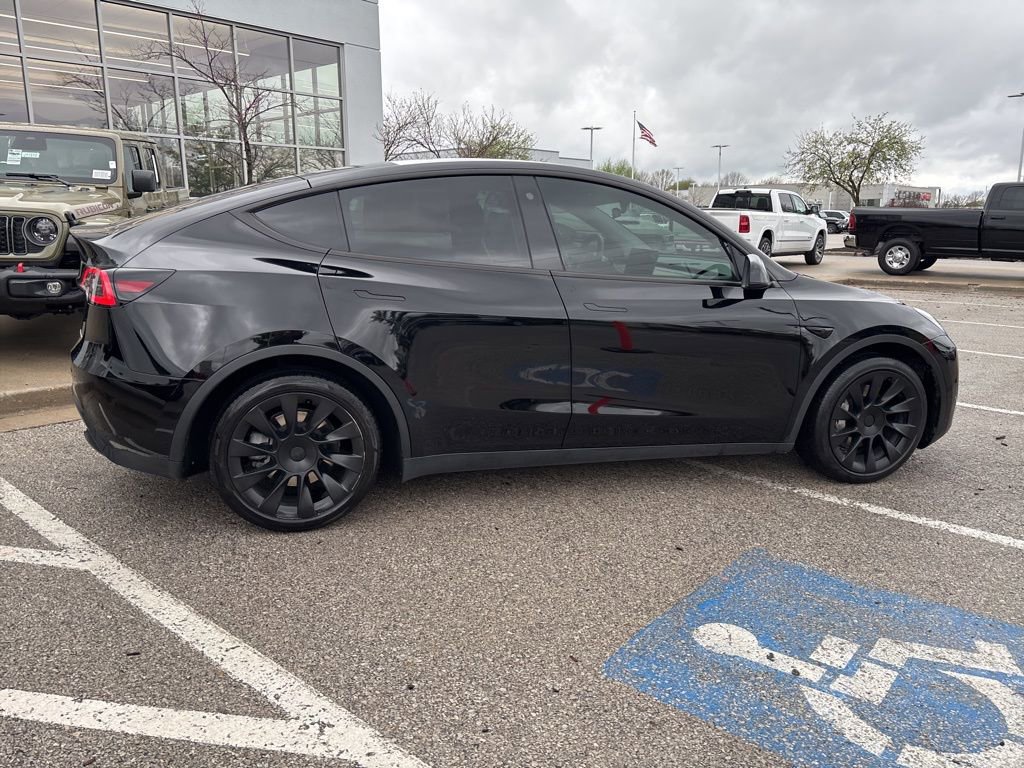 Used 2023 Tesla Model Y Long Range image 29