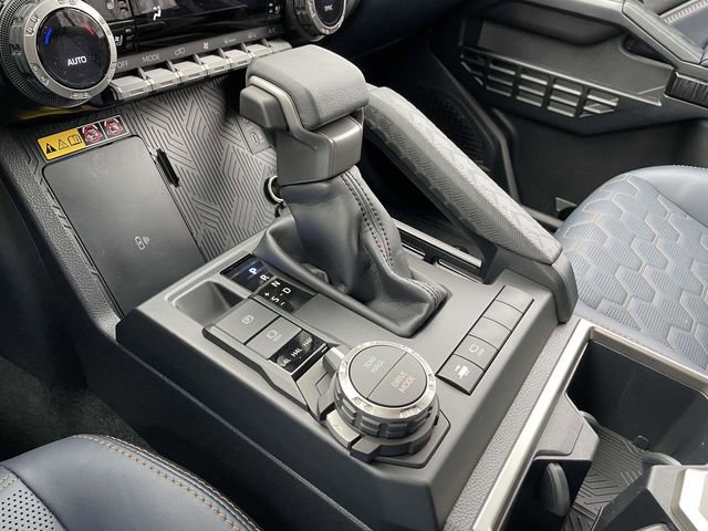 Used 2025 Toyota 4Runner Platinum image 31