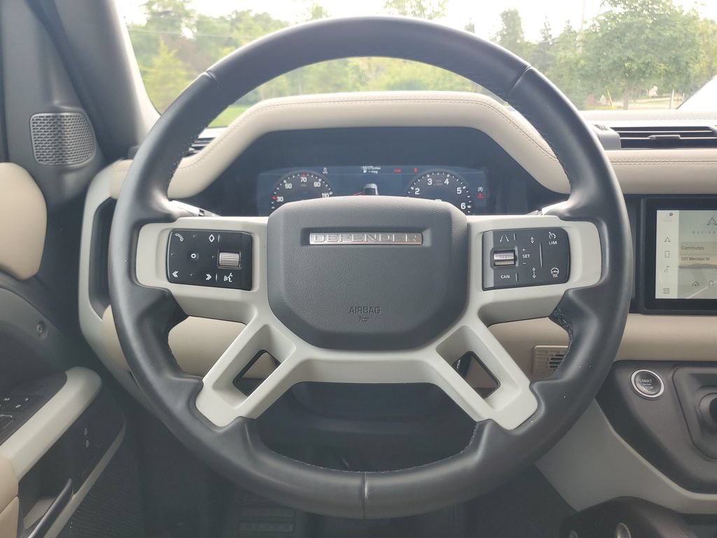 Used 2022 Land Rover Defender 110 X-Dynamic SE AWD/4WD image 29