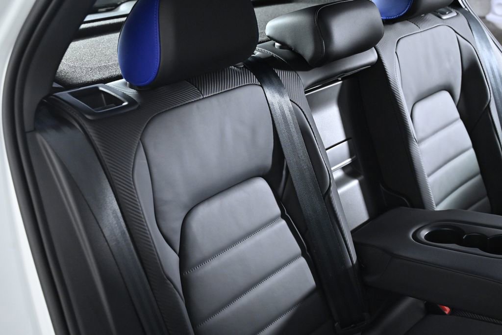 Used 2024 Volkswagen Golf R image 29