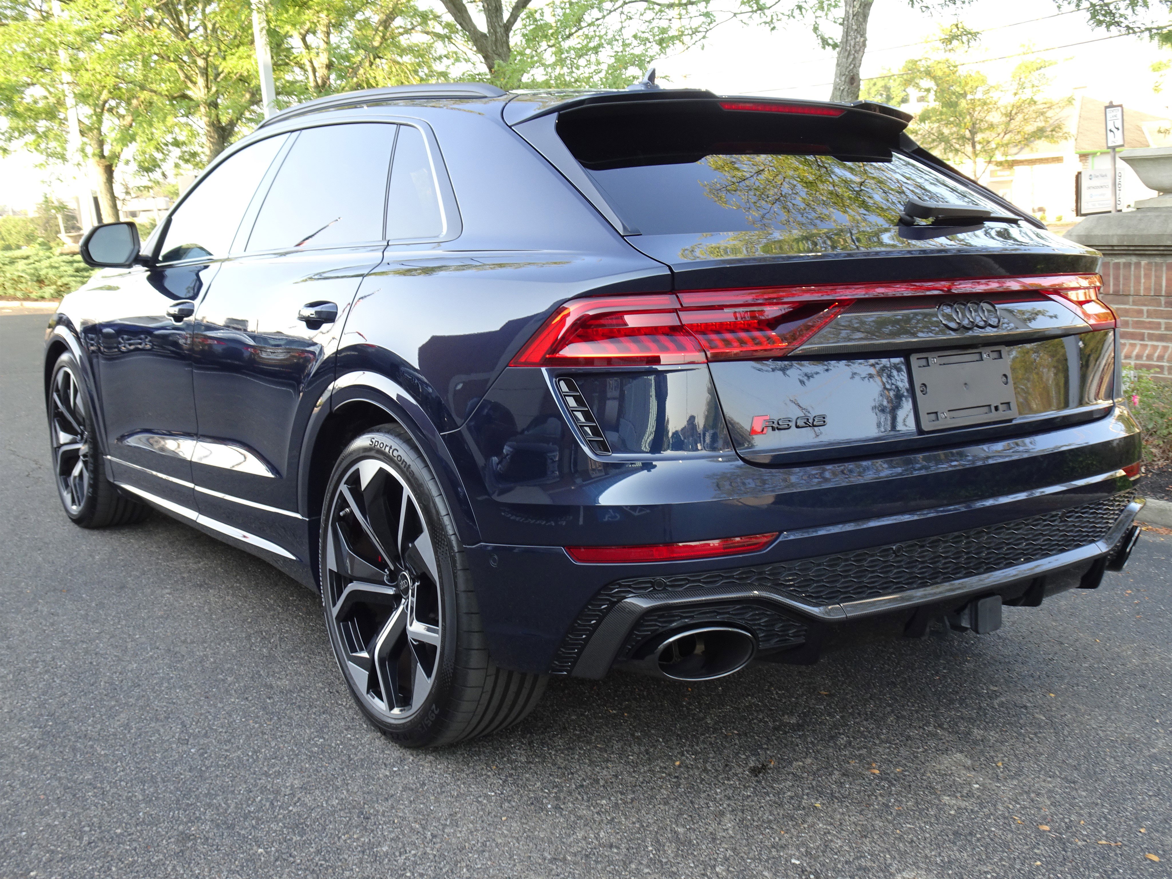 Certified 2024 Audi RS Q8 image 3