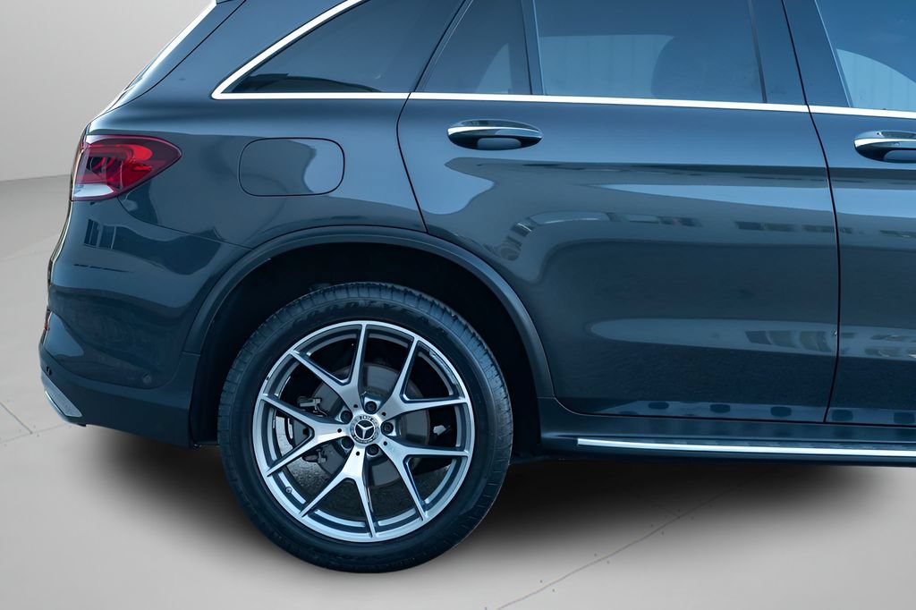 Used 2021 Mercedes-Benz GLC 300 image 5