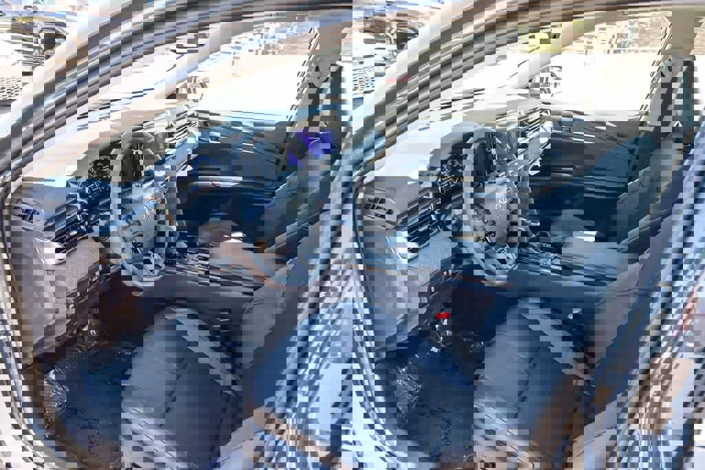 Used 2026 Toyota Camry XLE image 16