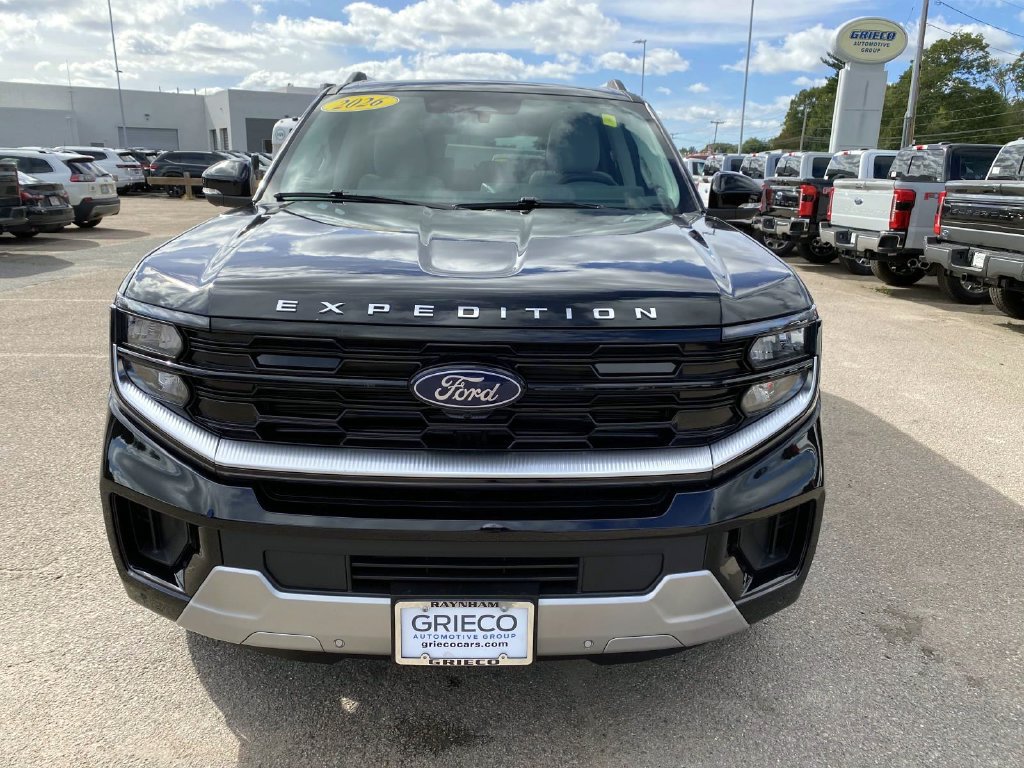 Used 2026 Ford Expedition Max Platinum w/ Platinum Ultimate Package AWD/4WD image 9