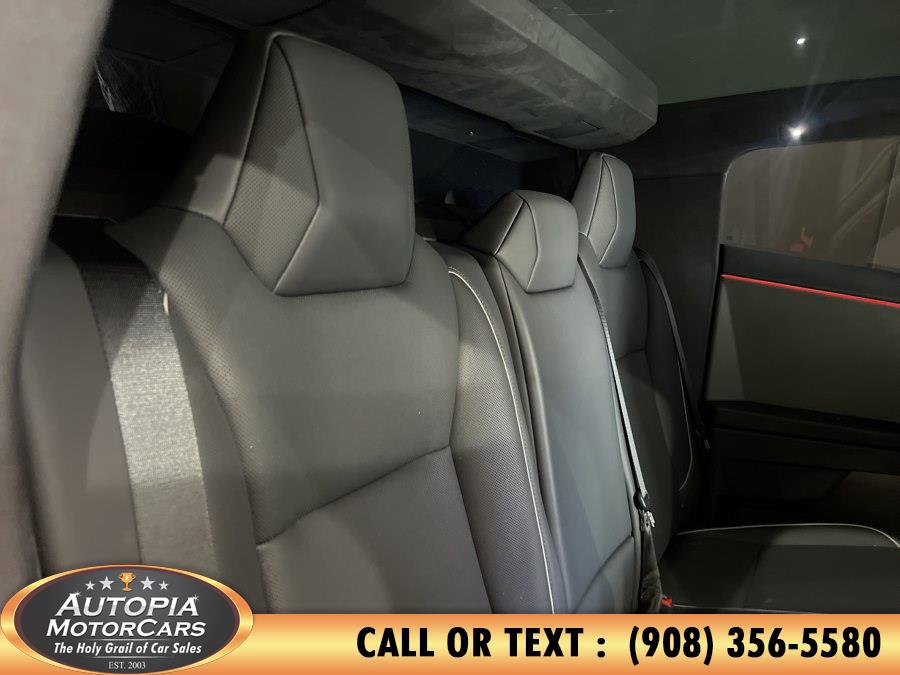 Used 2025 Tesla Cybertruck AWD Crew Cab image 13