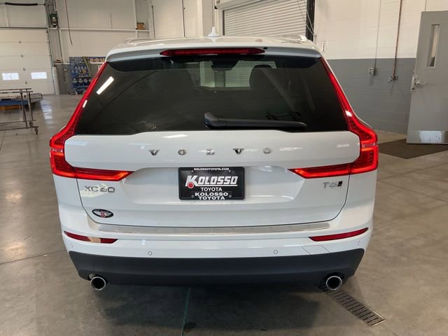 Used 2019 Volvo XC60 T5 Momentum w/ Premium Package image 5
