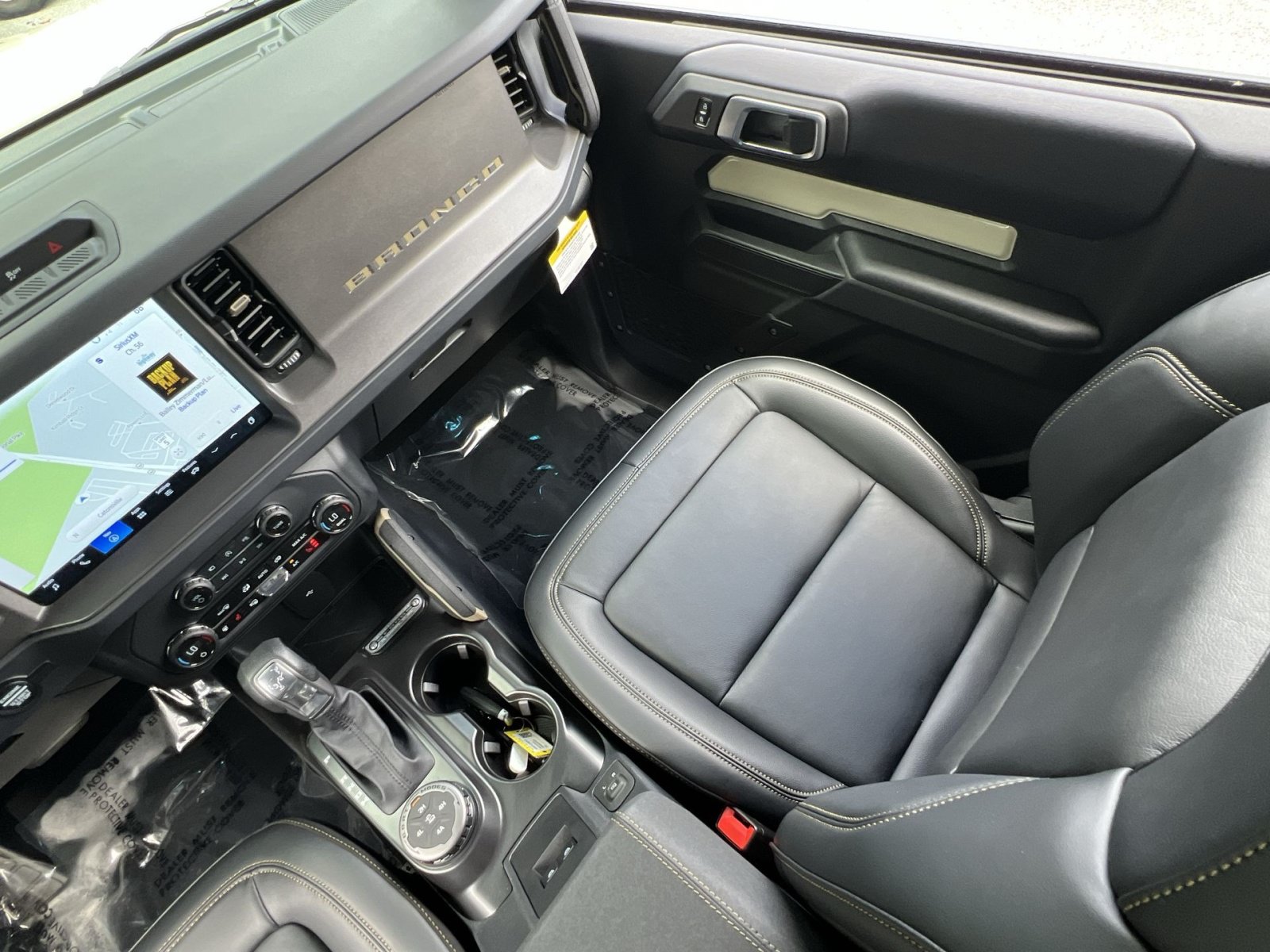 Used 2026 Ford Bronco Badlands AWD/4WD image 14