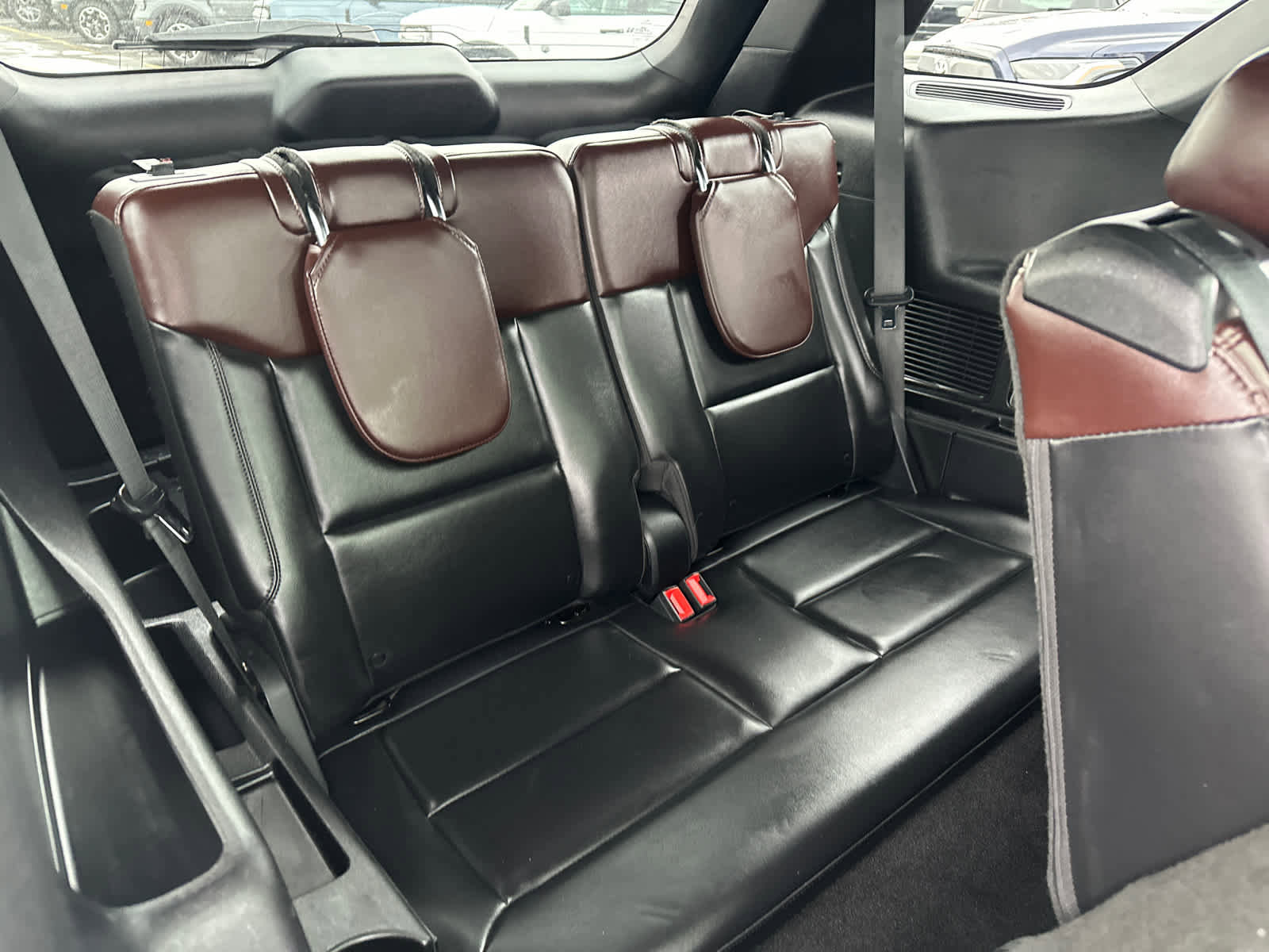 Used 2020 Ford Explorer Platinum image 35